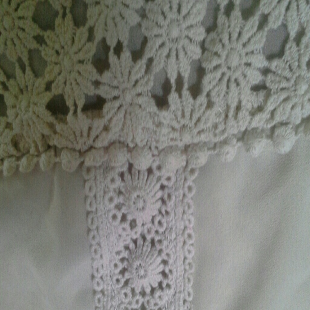 Blouse - Picture 3 of 4